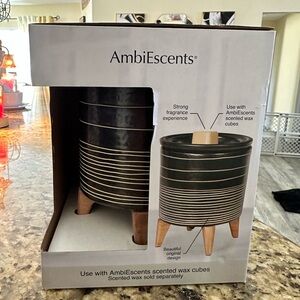 Black and Brown Wax Warmer